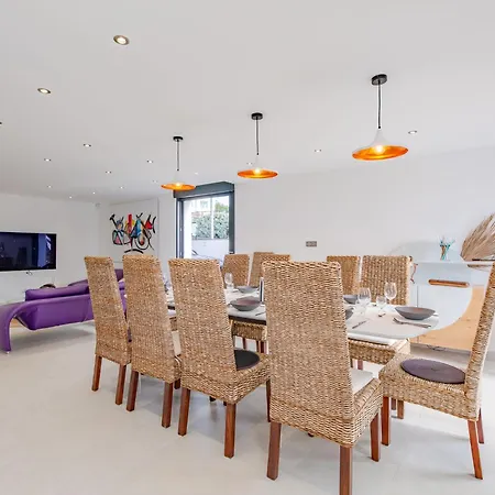 Villa Les Girelles By Interhome