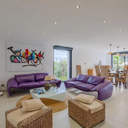 Les Girelles By Interhome *