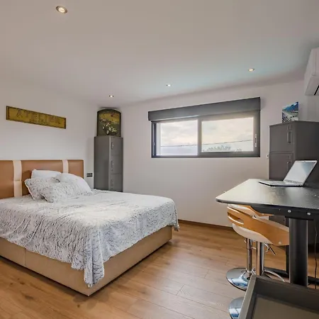 빌라 Les Girelles By Interhome